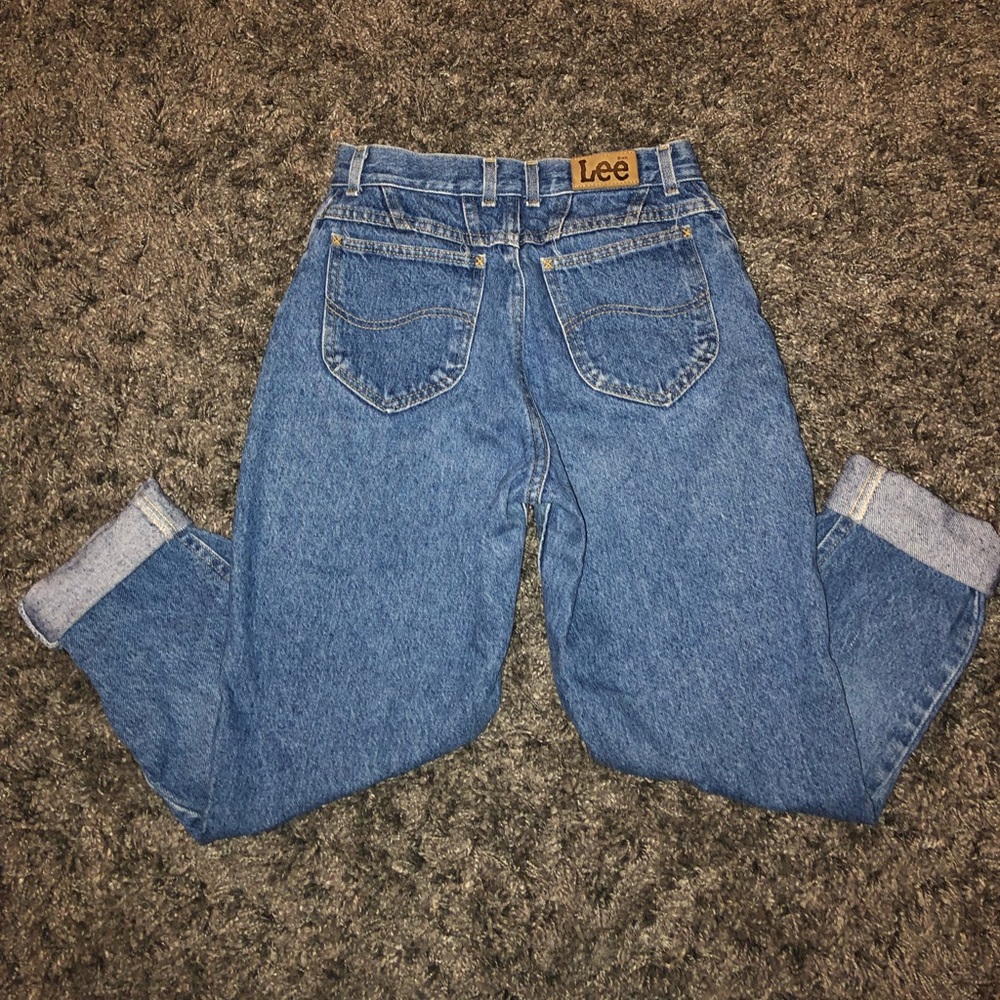 Vintage High Rise Lee Mom Jeans